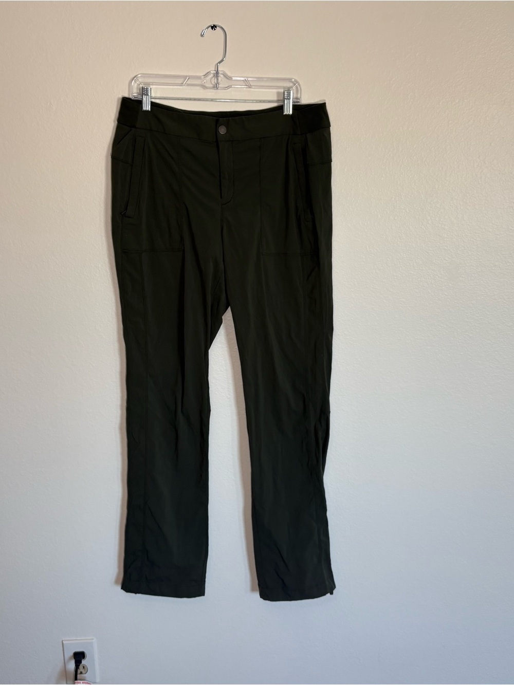 Womens Athleta Trekkie Jogger Pants Size 14 Tall Green Pants Stretch Cargo